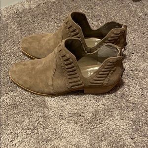 Women Vince Camuto booties